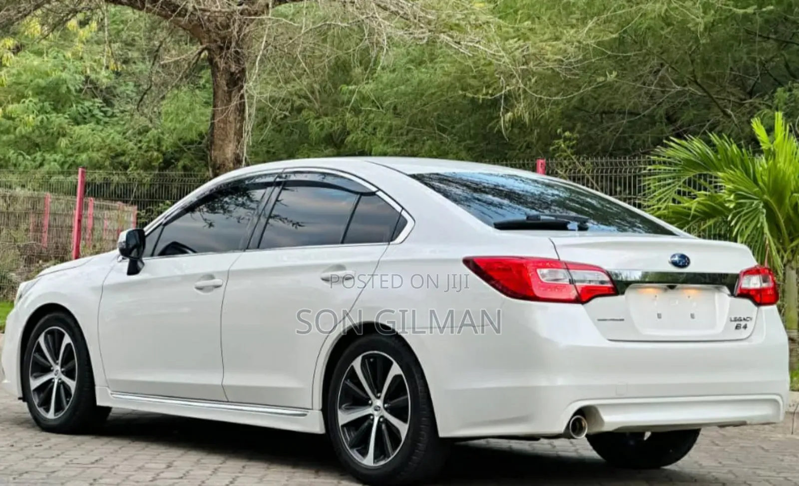 Subaru Legacy 2015 Pearl