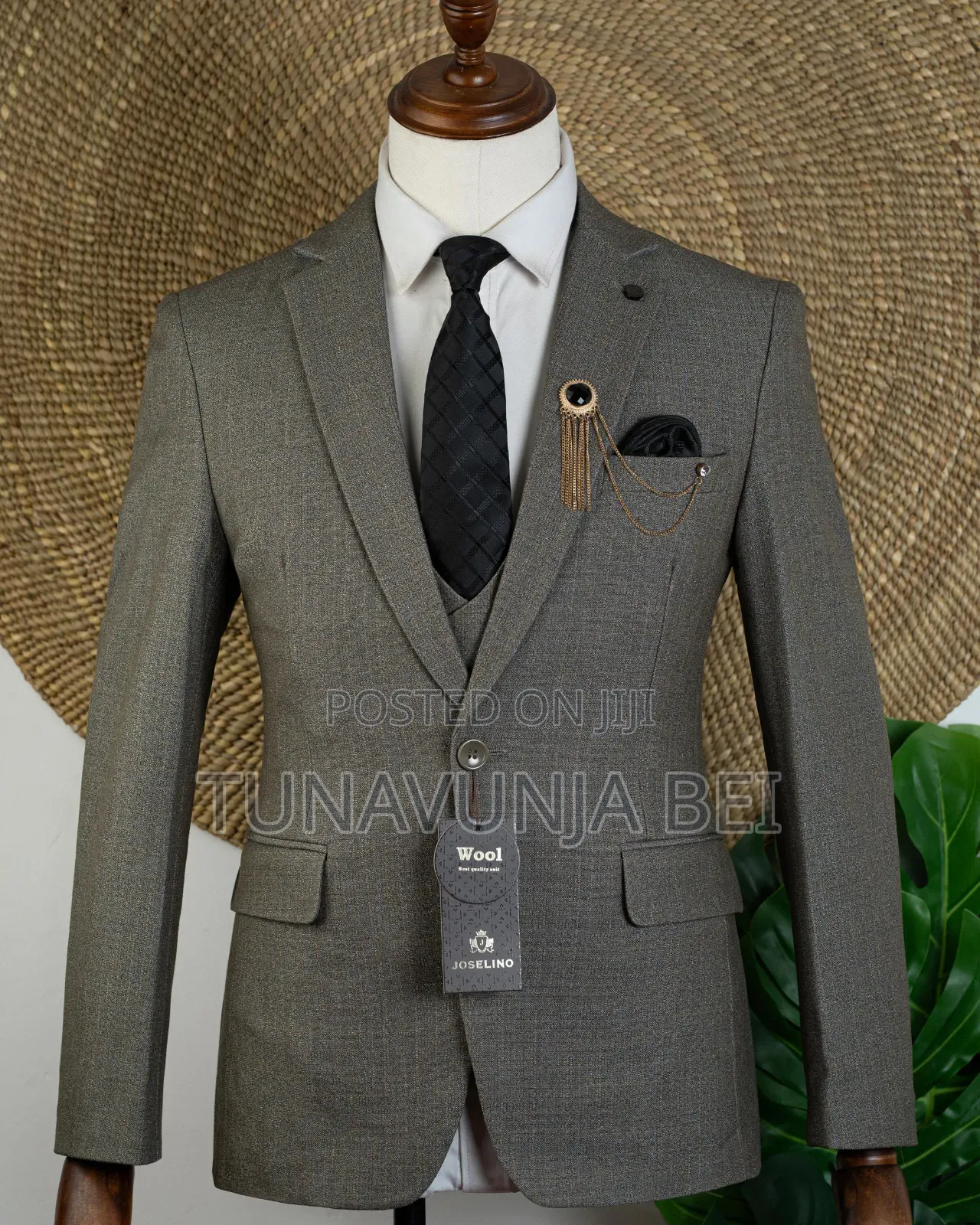 Suti Nzuri Za Kiumeee / Quality Material Suit