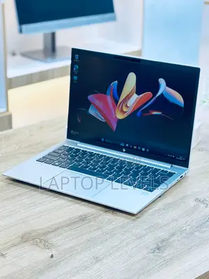 Laptop HP EliteBook 835 G7 16GB AMD Ryzen 5 SSD 256GB