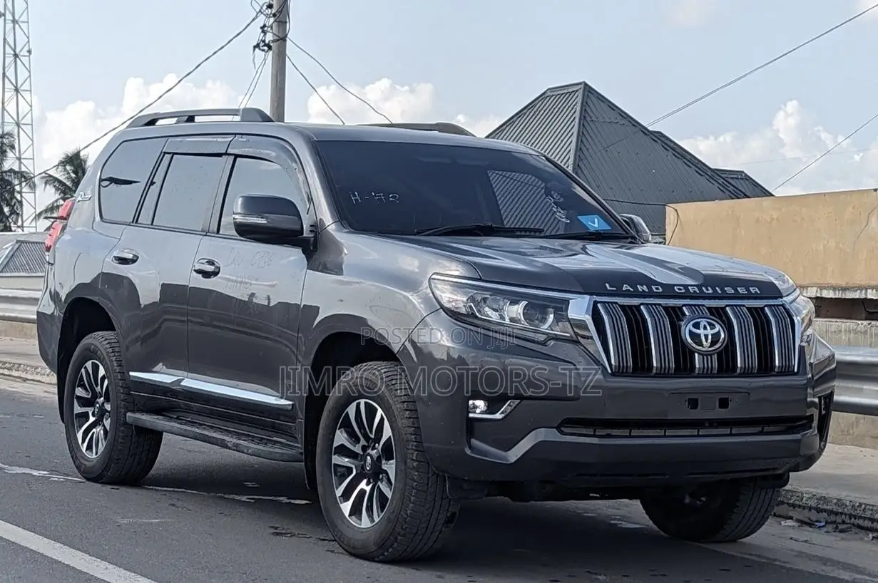 Toyota Land Cruiser Prado 2018 Gray