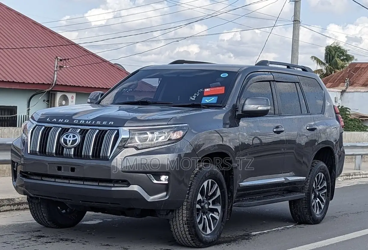 Toyota Land Cruiser Prado 2018 Gray