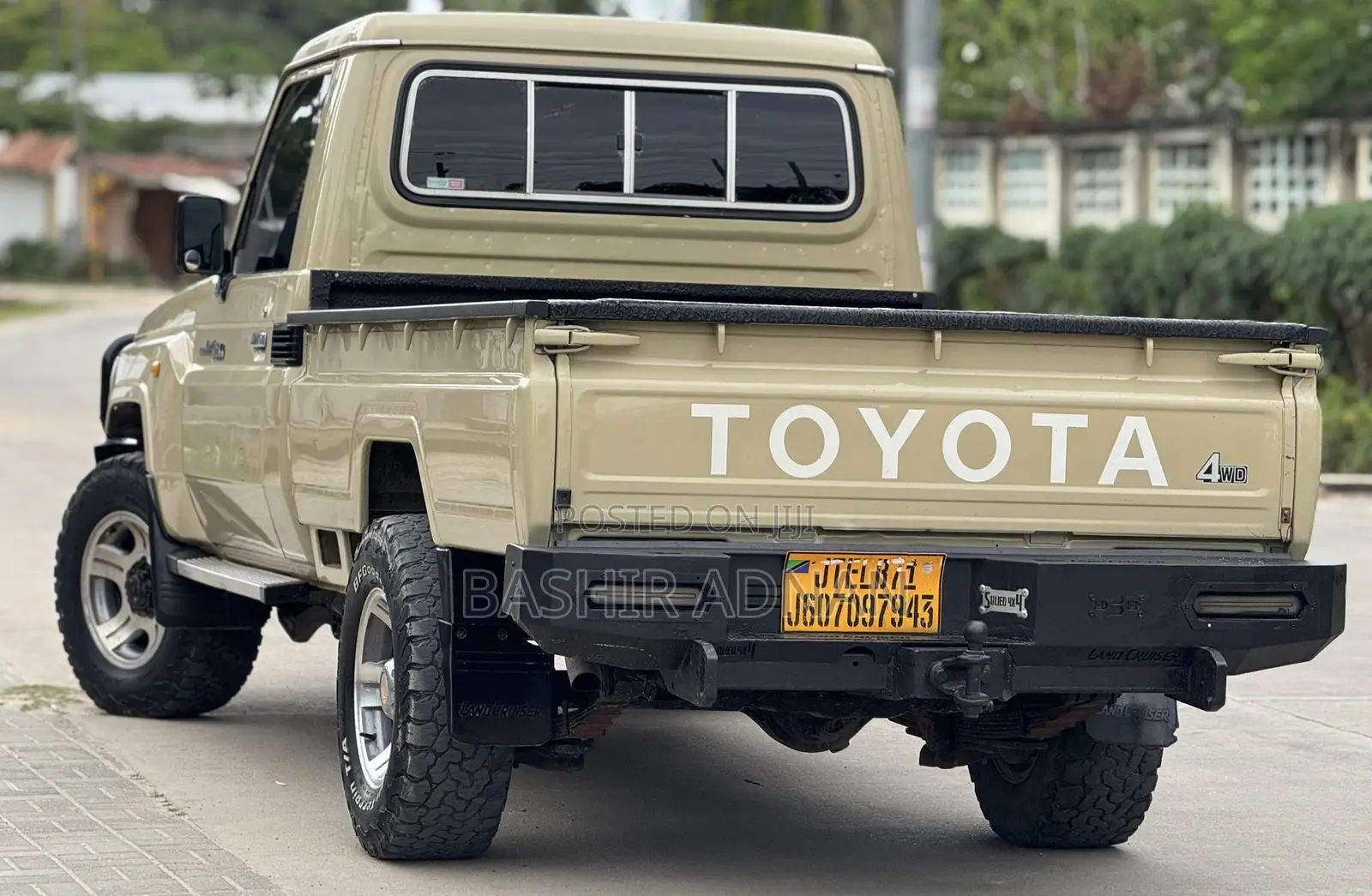 Toyota Land Cruiser 2013 Beige