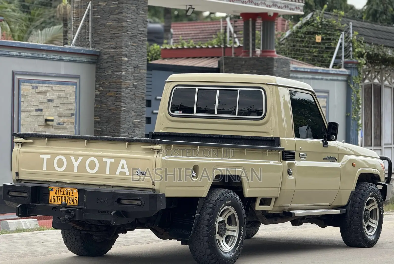 Toyota Land Cruiser 2013 Beige