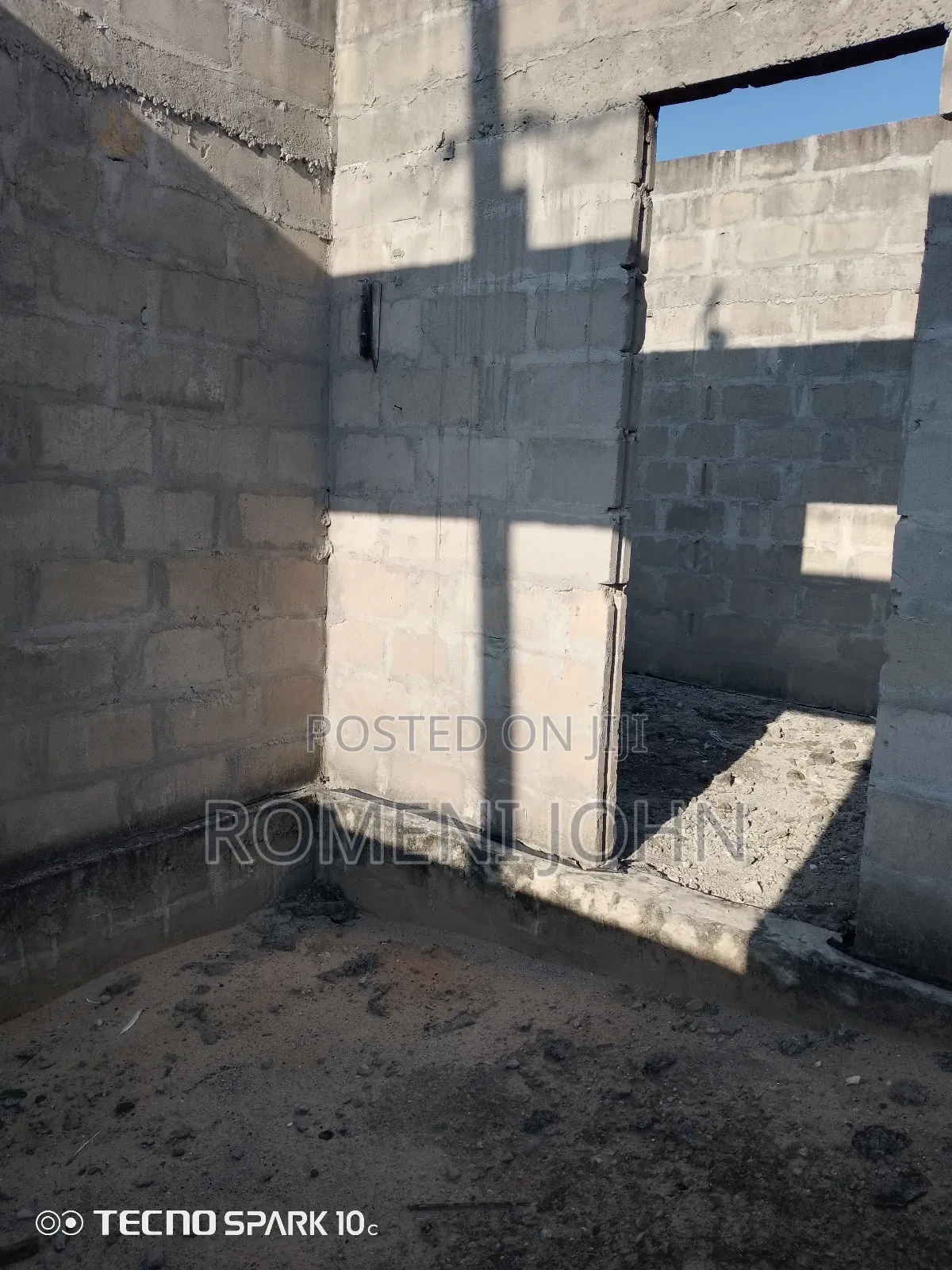 6bdrm Apartment in Tanzania Daresalaam, Ilala for sale