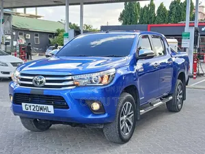 Toyota Hilux 2020 Blue