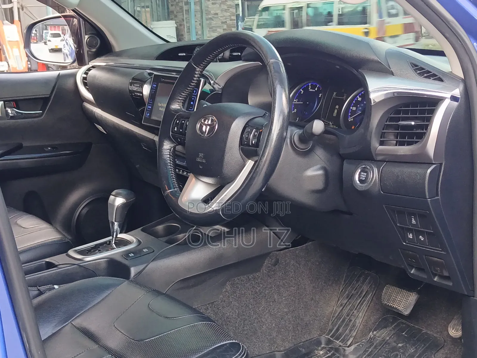 Toyota Hilux 2020 Blue