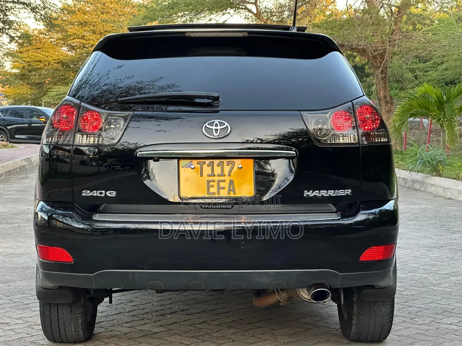 Toyota Harrier 2.4 2009 Black