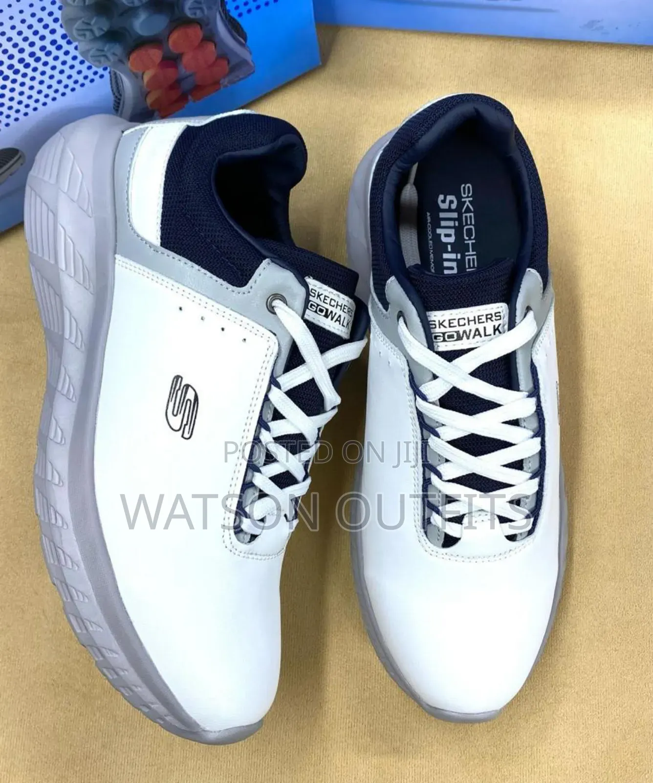 New and Original Unisex Sketchers