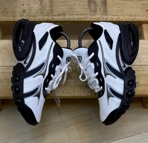 Sneakers Original Na Official