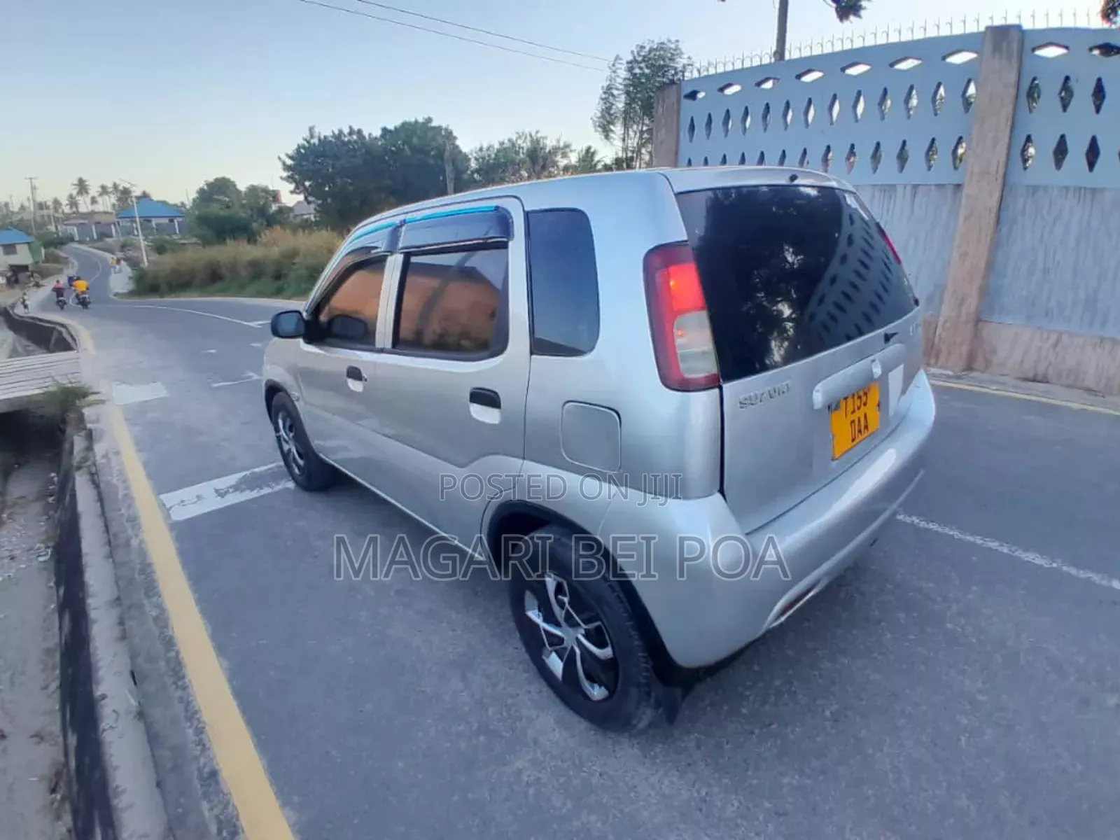 Suzuki Swift 2025 Silver