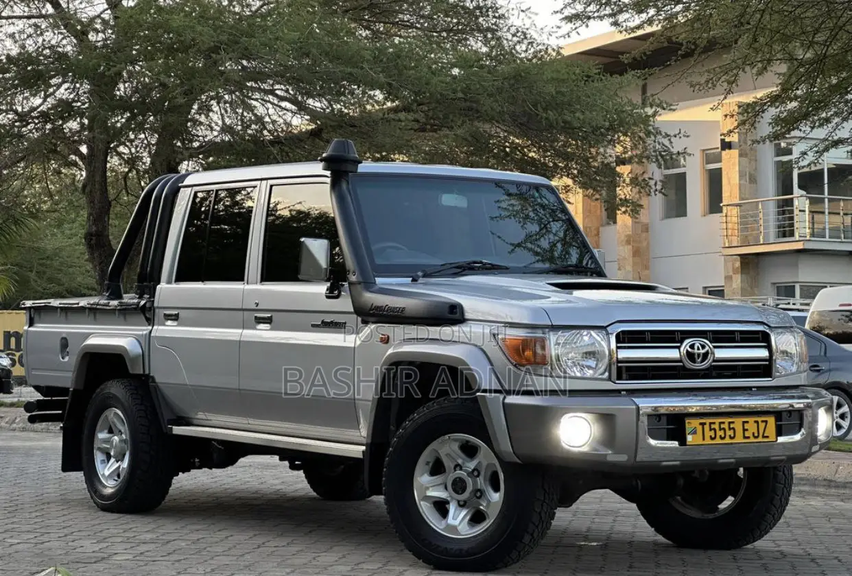 Toyota Land Cruiser 2020 Silver