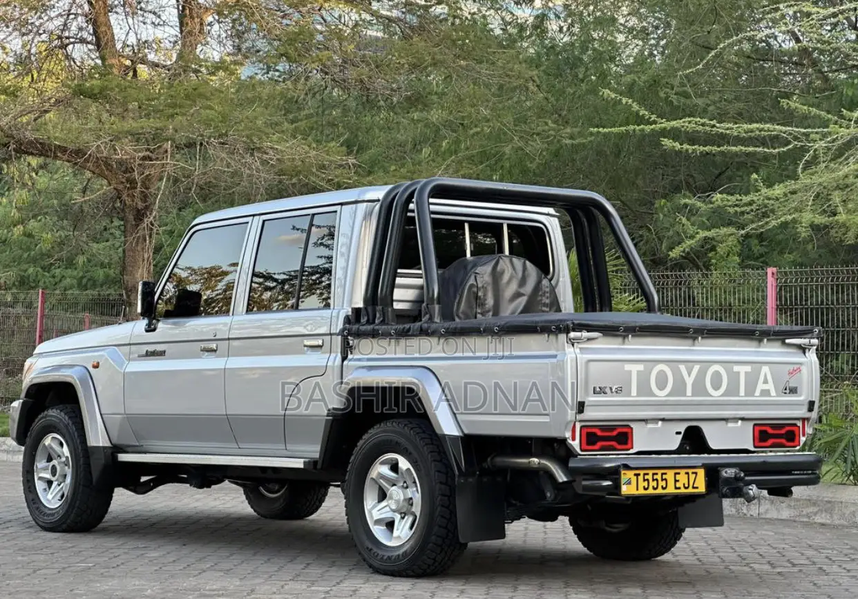 Toyota Land Cruiser 2020 Silver