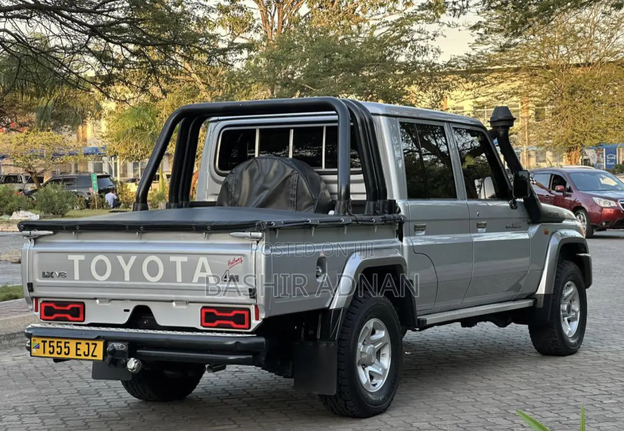 Toyota Land Cruiser 2020 Silver