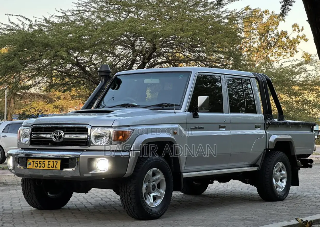 Toyota Land Cruiser 2020 Silver