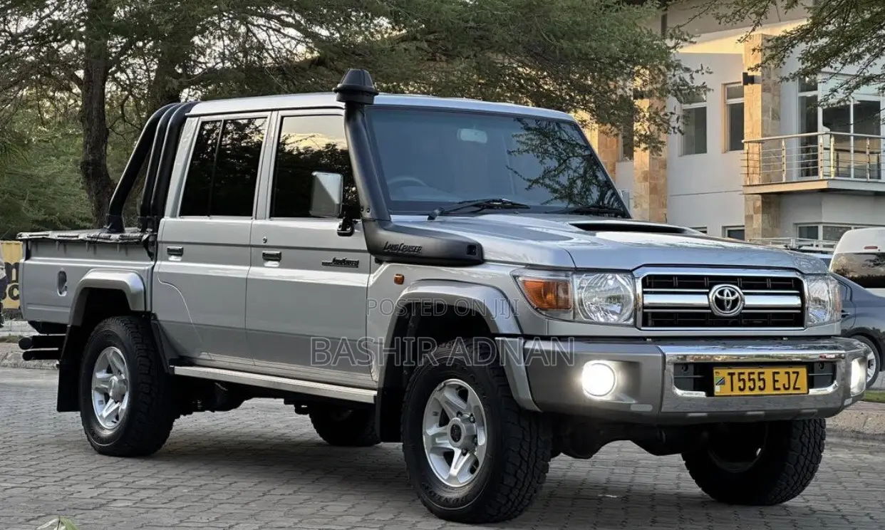 Toyota Land Cruiser 2020 Silver