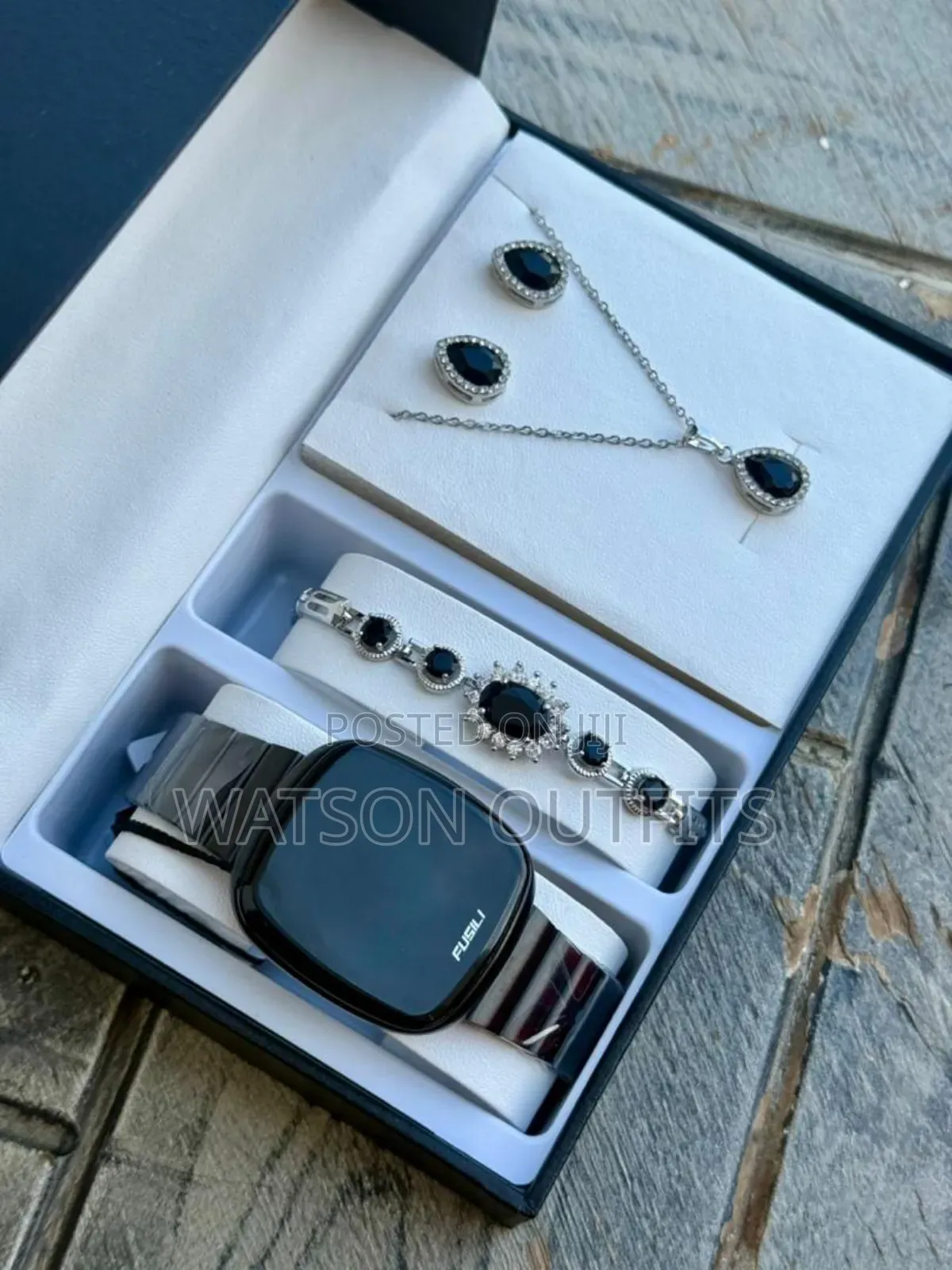 New Ladies Sets Full Boxed