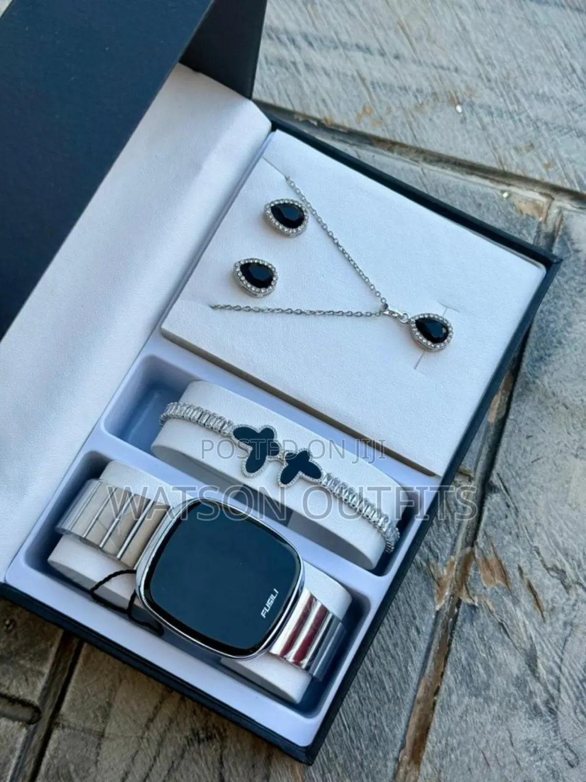 New Ladies Sets Full Boxed