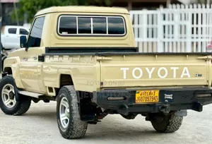 Toyota Land Cruiser 2013 Beige