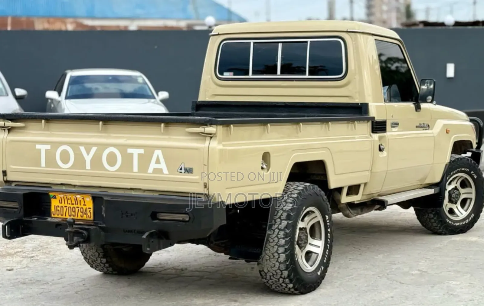 Toyota Land Cruiser 2013 Beige