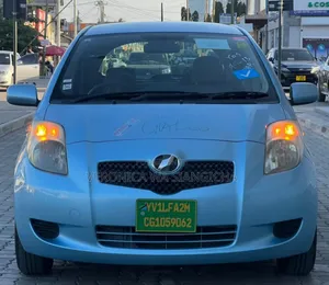 Photo - Toyota Vitz 2007 Blue