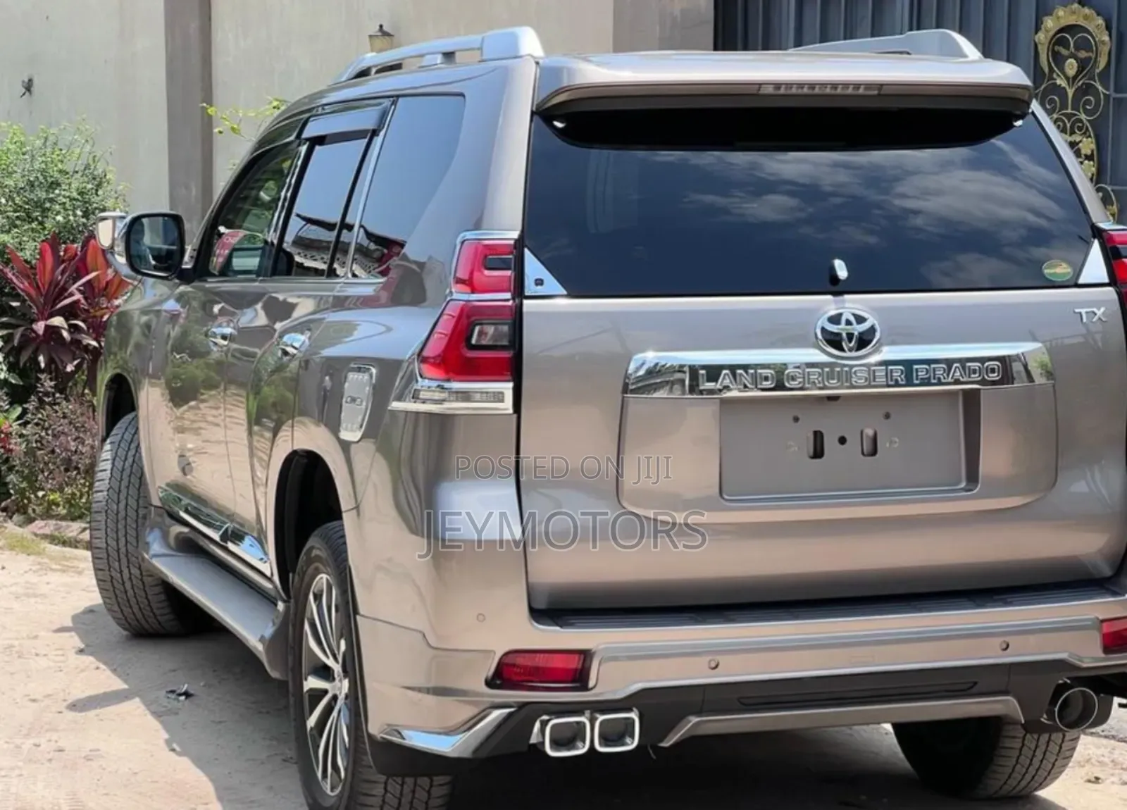 Toyota Land Cruiser Prado 2019 Gray