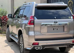Toyota Land Cruiser Prado 2019 Gray