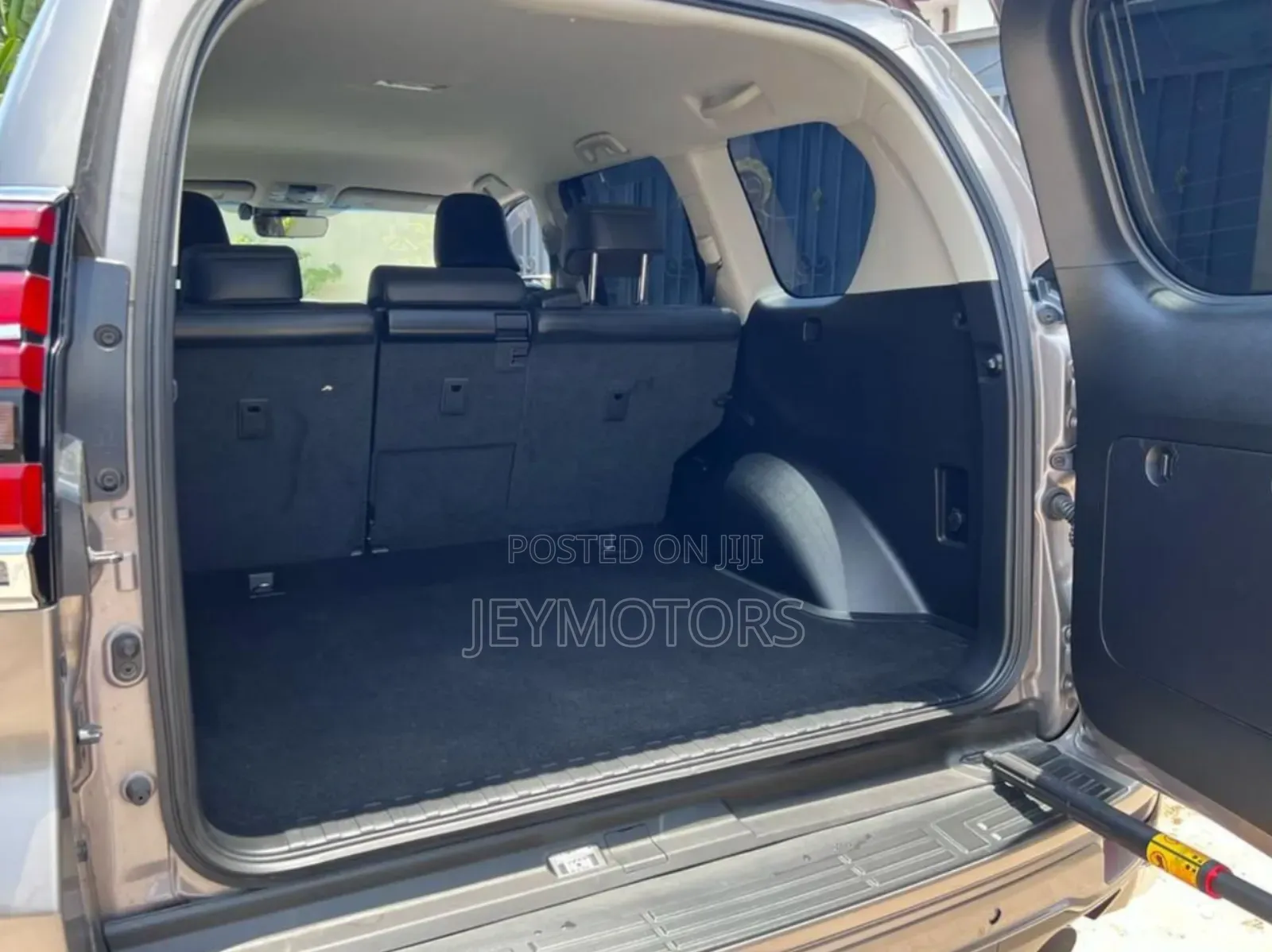 Toyota Land Cruiser Prado 2019 Gray