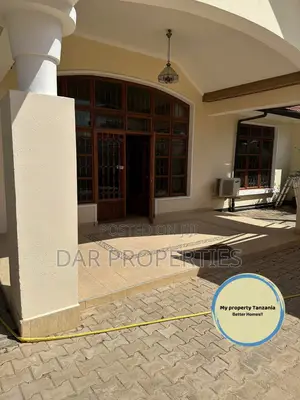 3bdrm Townhouse / Terrace in Masaki for rent