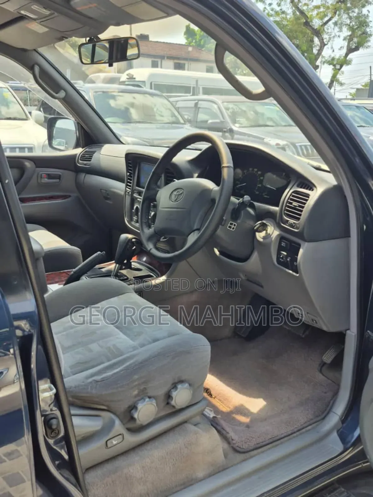 Toyota Land Cruiser 2004 Black