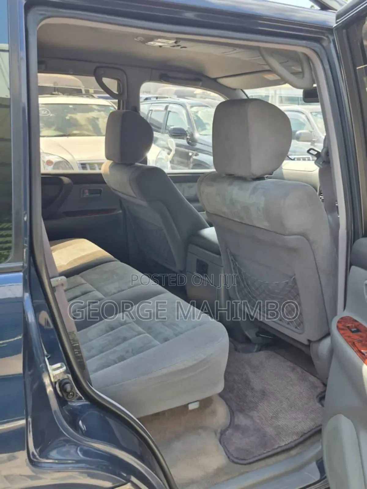 Toyota Land Cruiser 2004 Black