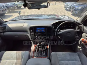 Toyota Land Cruiser 2004 Black