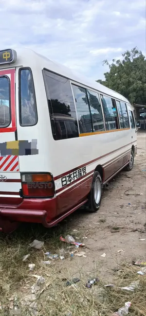 Toyota Coaster 2003 White