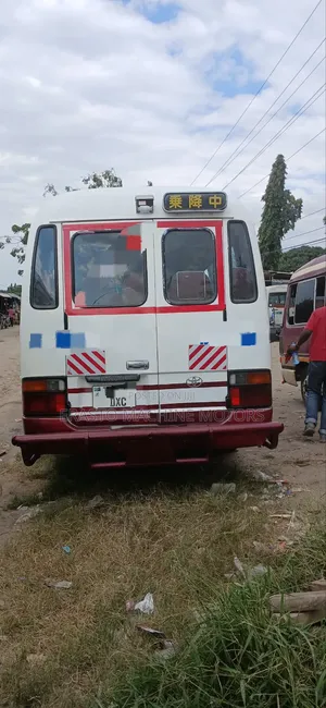 Toyota Coaster 2003 White