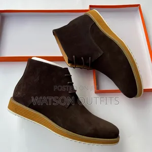 Men's Boots Plain and Zipped Side