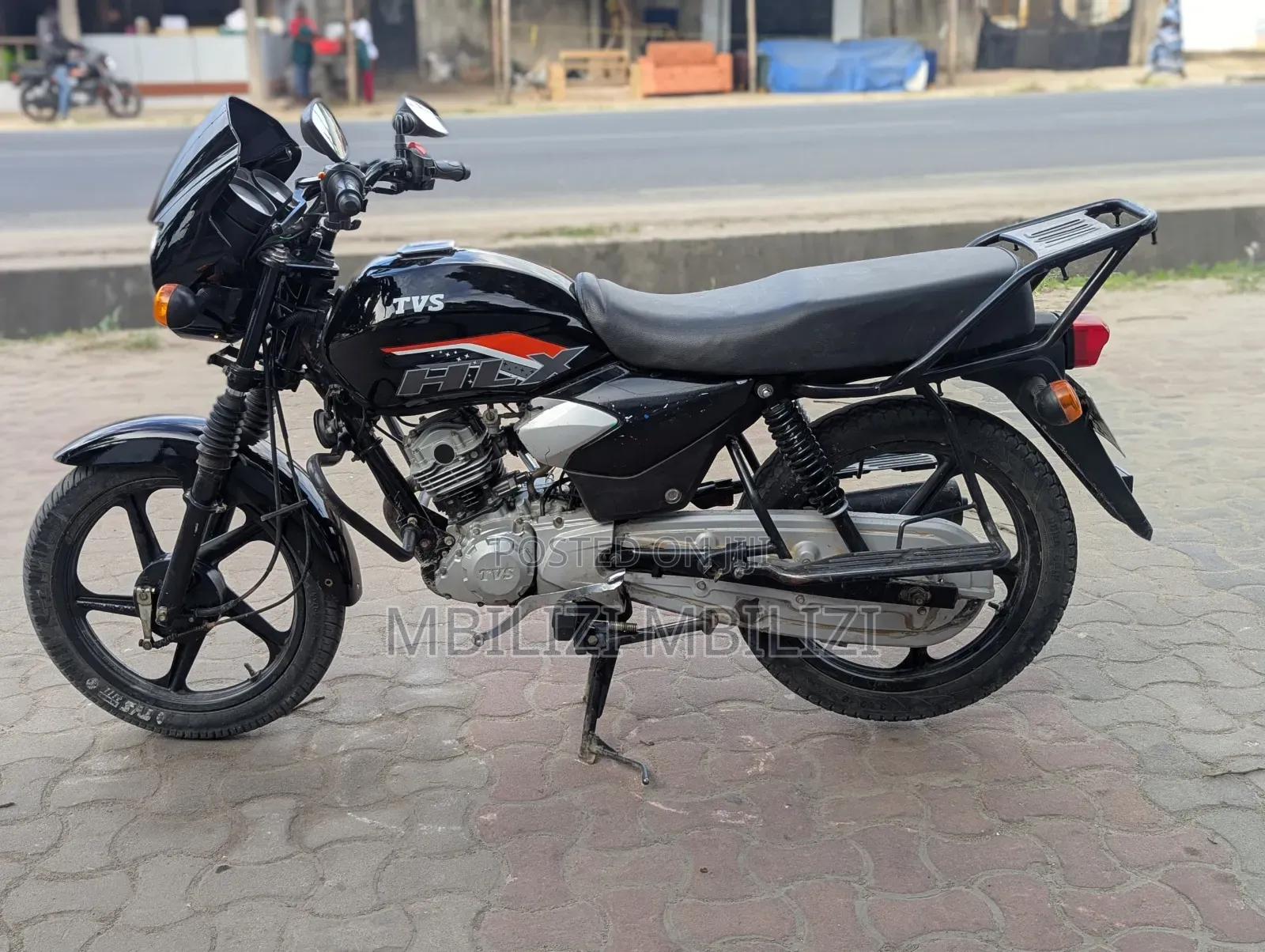 TVS HLX 125 2025 Black