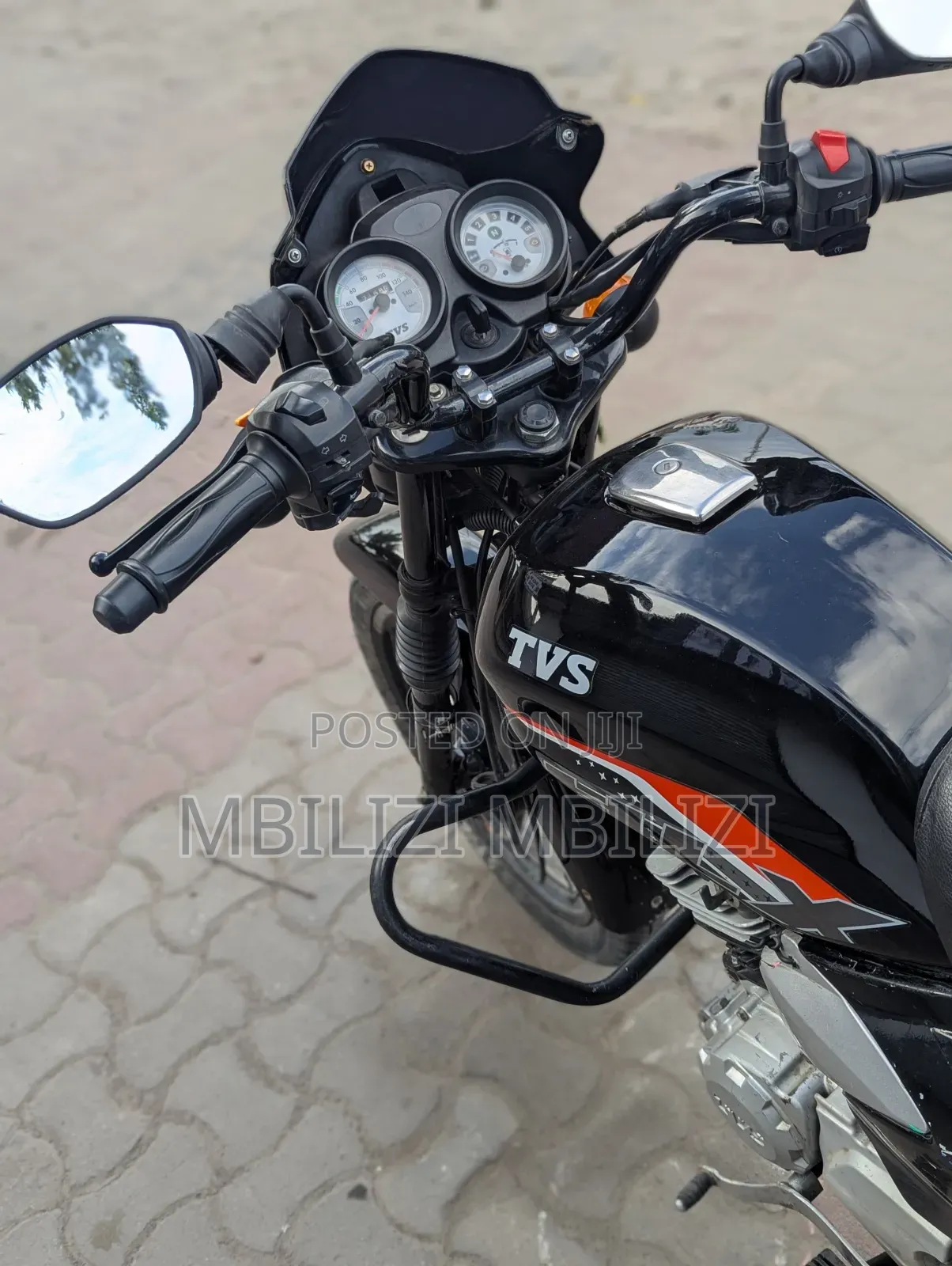 TVS HLX 125 2025 Black