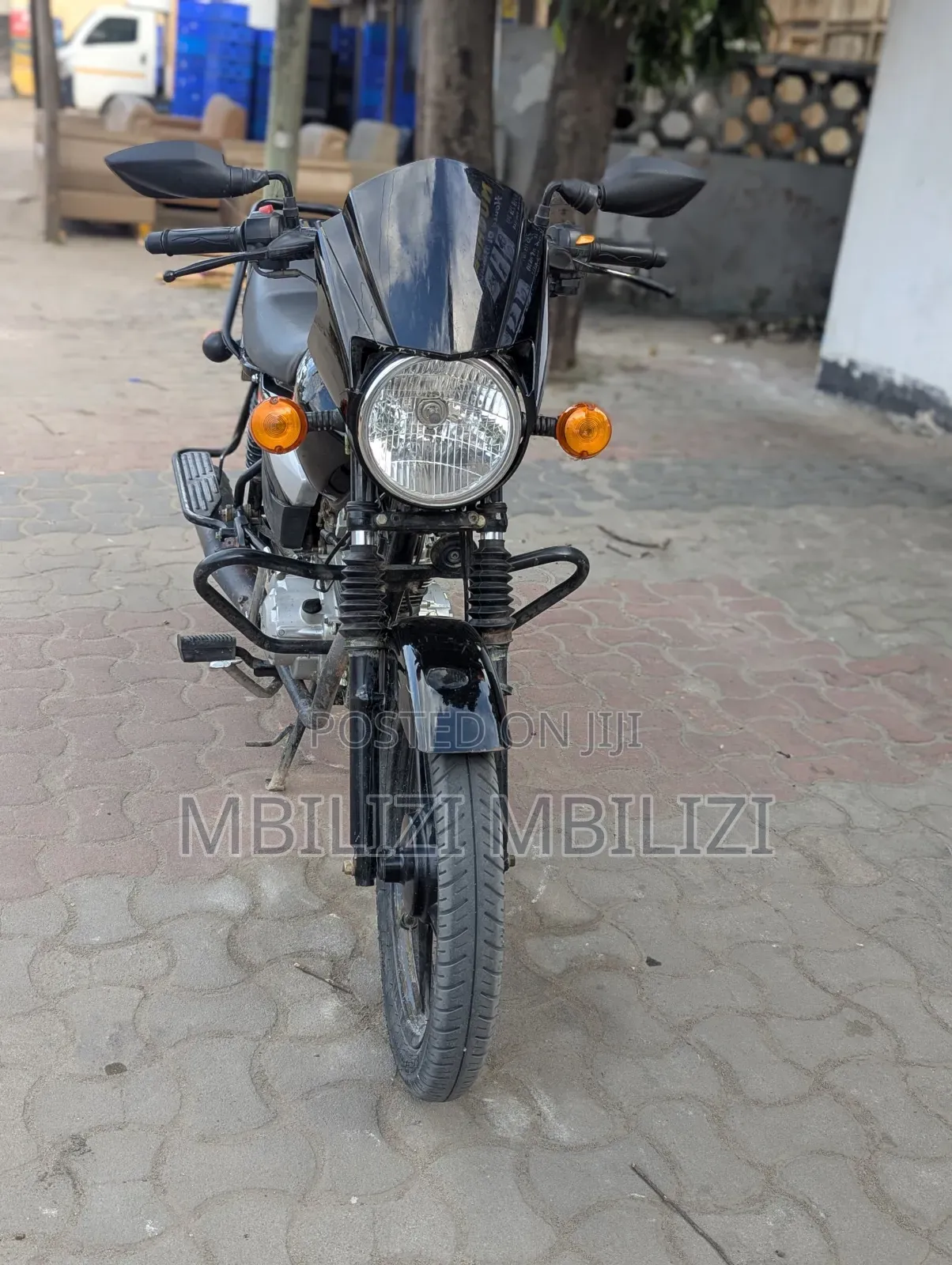 TVS HLX 125 2025 Black