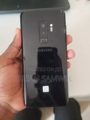 Photo - Samsung Galaxy S9 Plus 64 GB Black