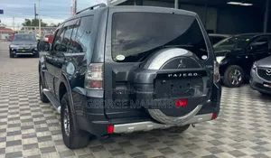 Mitsubishi Pajero 2008 Black