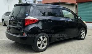 Toyota Ractis 2011 Black