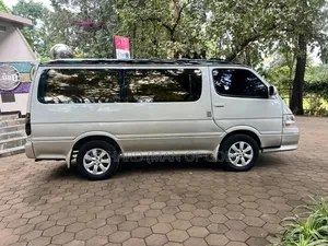 Toyota HiAce 1998 Silver