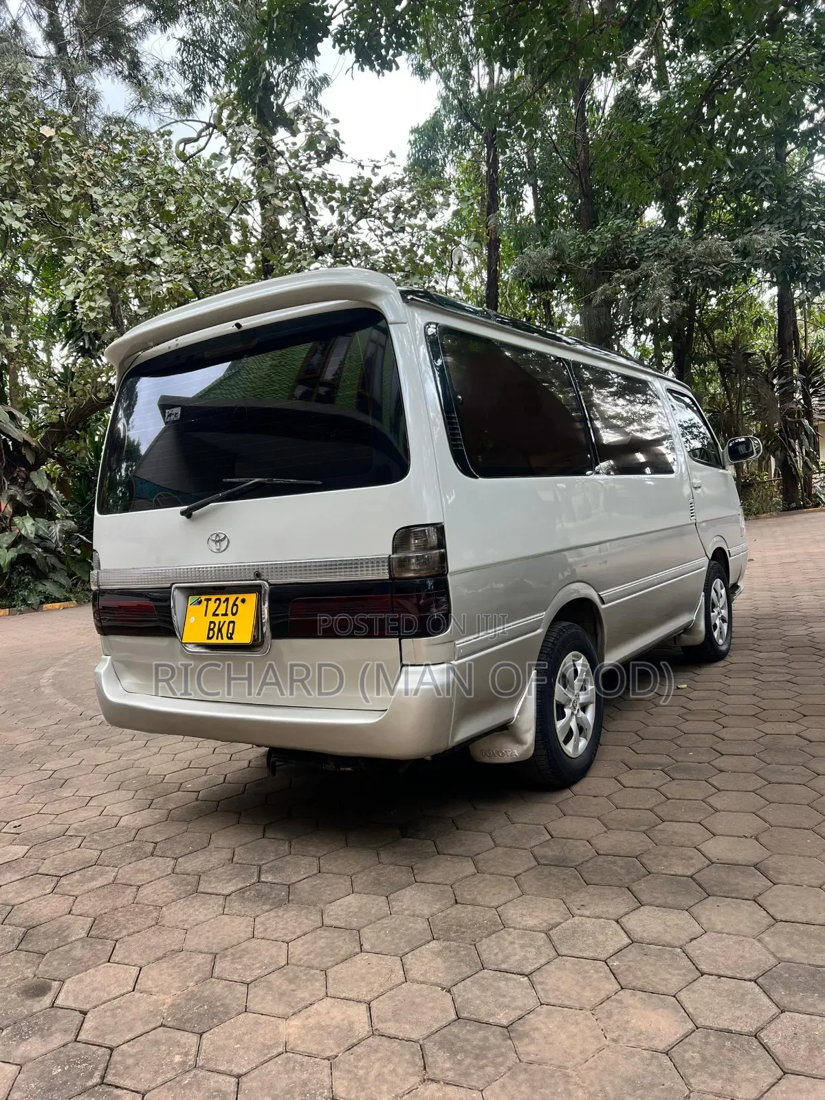 Toyota HiAce 1998 Silver