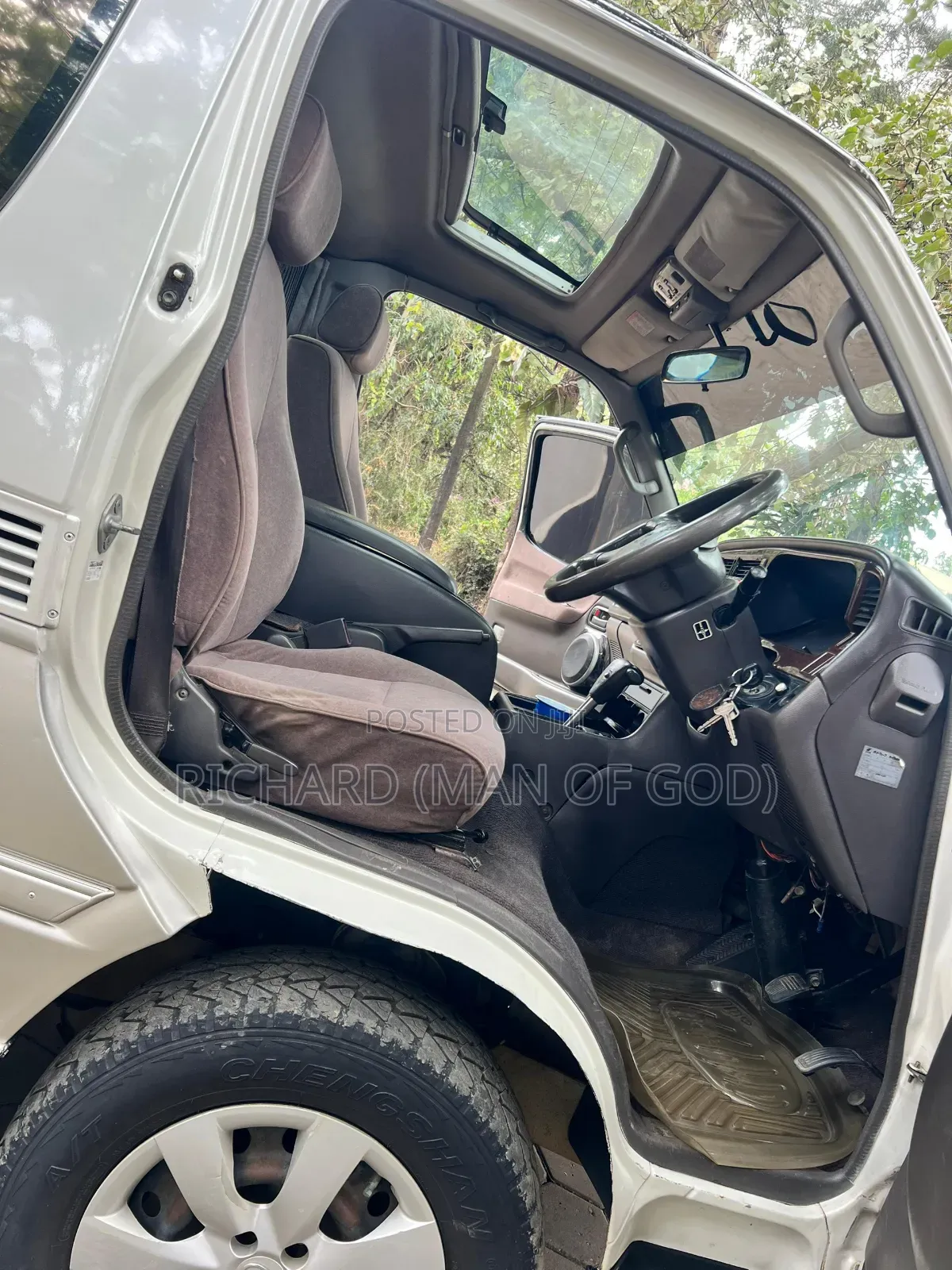 Toyota HiAce 1998 Silver