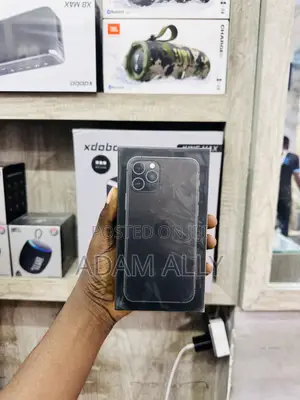 New Apple iPhone 11 Pro 64 GB Black