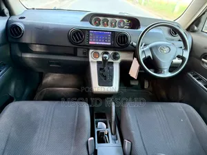 Toyota Corolla Rumion 2010 Black