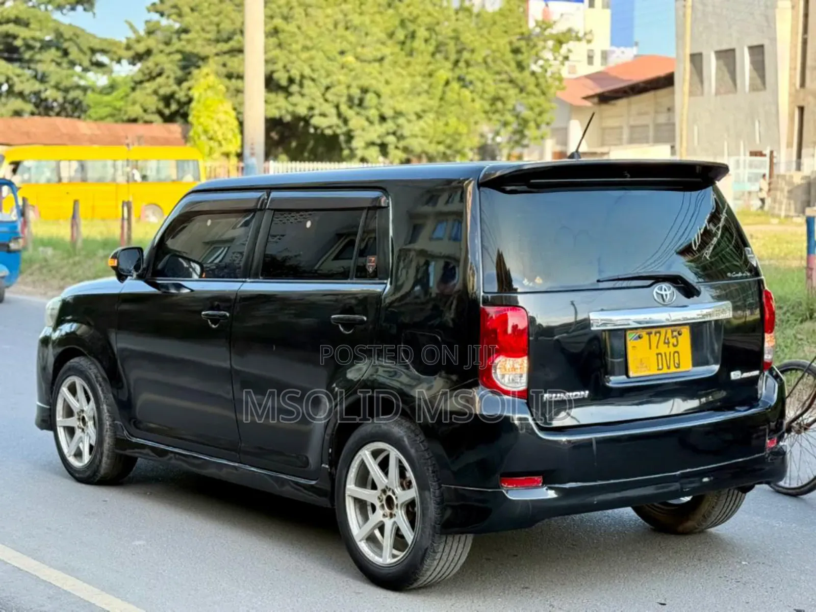 Toyota Corolla Rumion 2010 Black