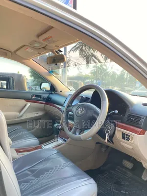 Toyota Premio 2004 Silver