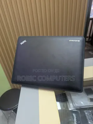 Laptop Lenovo ThinkPad X131e 4GB Intel HDD 500GB