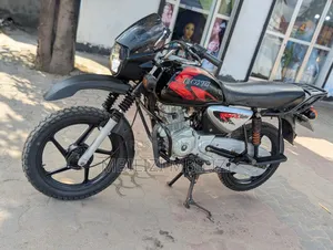 Bajaj Boxer X125 2025 Black