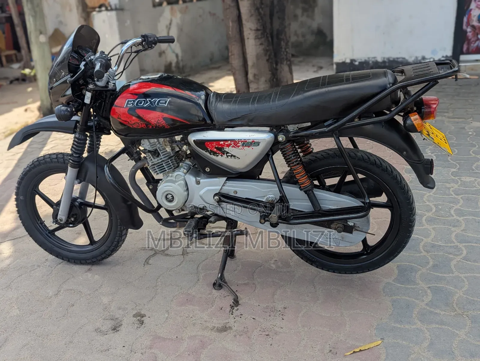 Bajaj Boxer X125 2025 Black